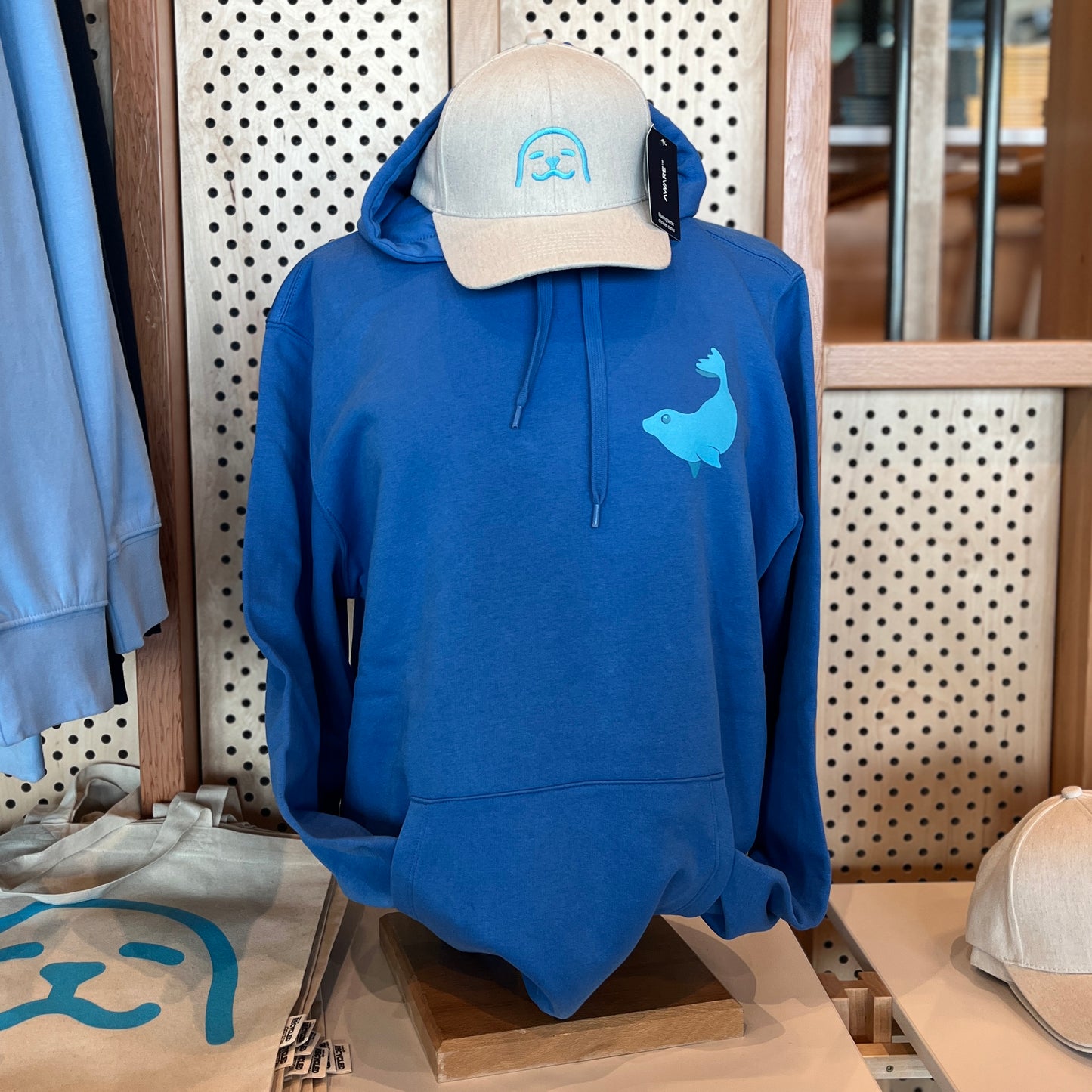 Blauwe hoodie met zeehond