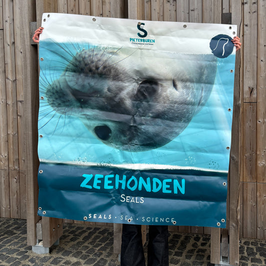 1. Original seal banner from Pieterburen