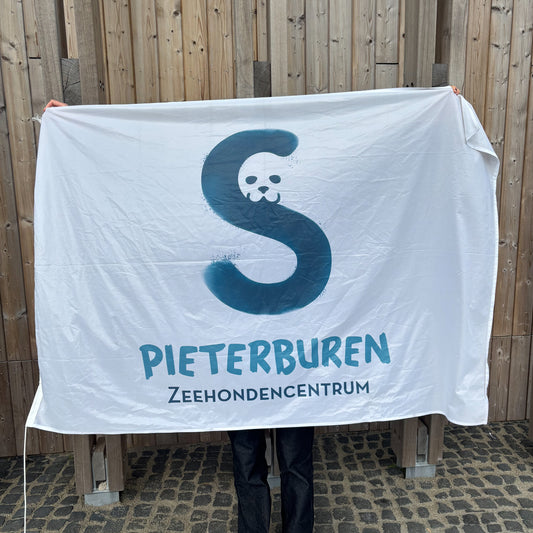 77. White Flag with Logo of the Seal Centre Pieterburen (intact)