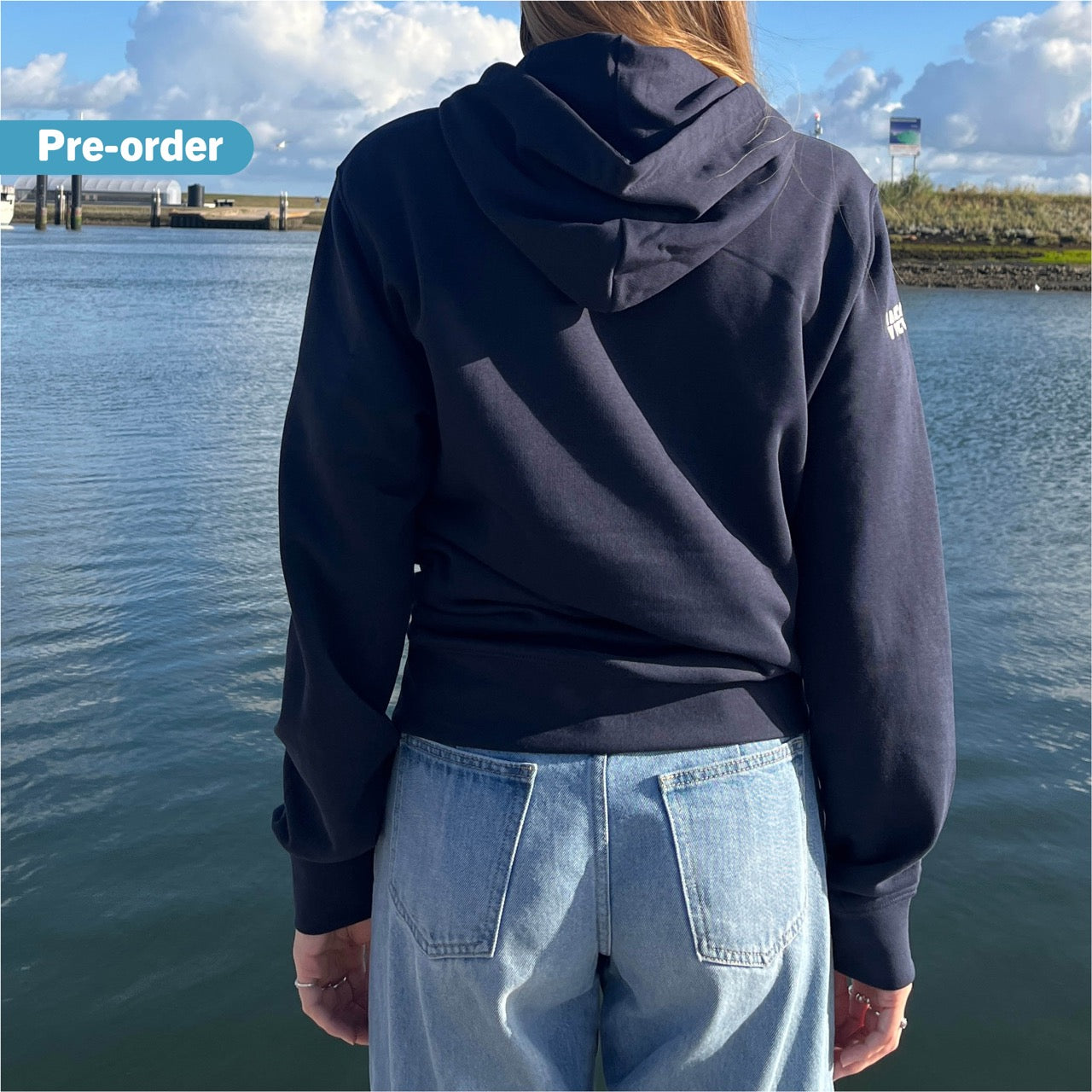 PRE-ORDER: Donkerblauwe WEC Hoodie